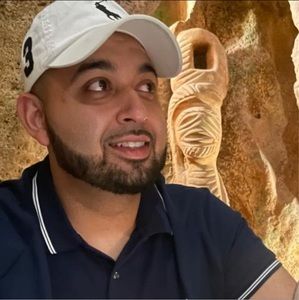 Meet your Posher, Ahmed